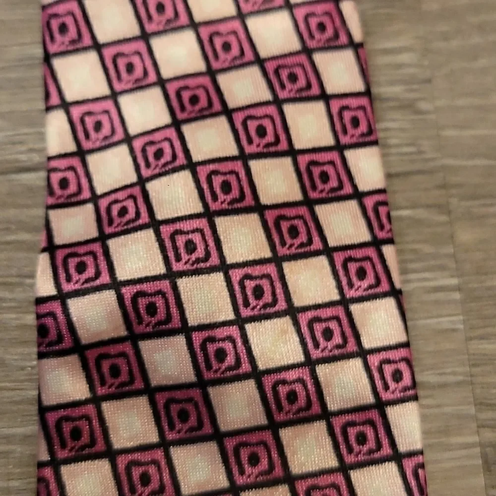 Fushia and White Kids Clip-on Tie